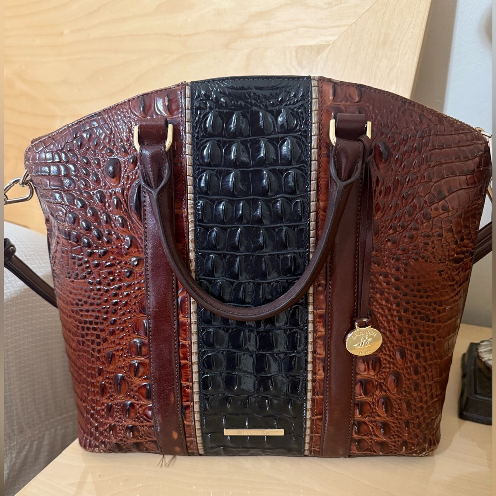 Beautiful Like NEW Brahmin Brown fancy Bag!!